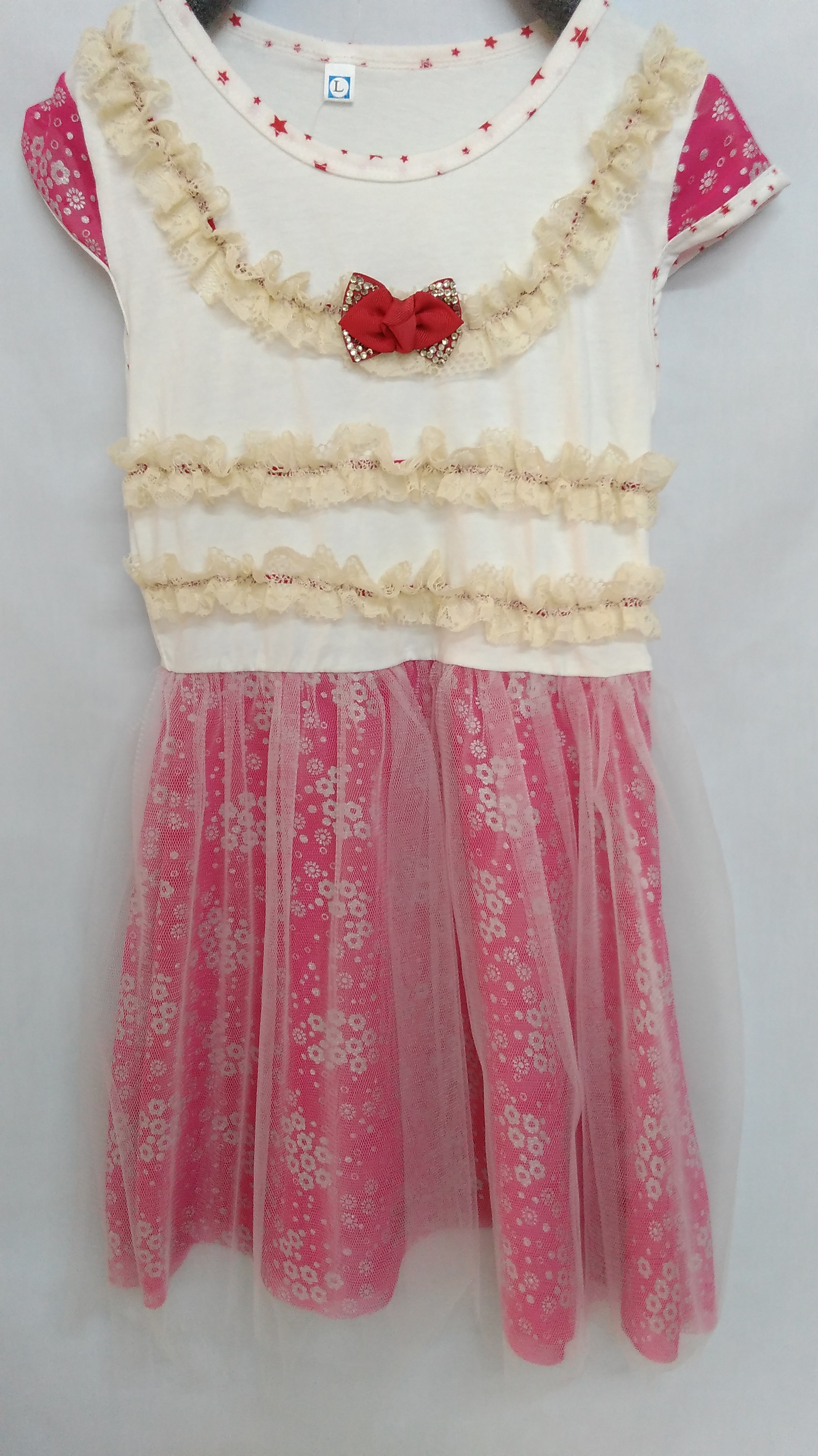 供應(yīng)地?cái)偹u童裝T恤批發(fā)清倉(cāng)童裝T恤幾