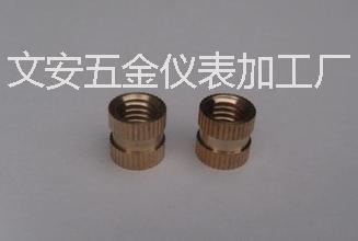 供應(yīng)河北泊頭膠木螺母注塑螺母批發(fā)價(jià)格，河北優(yōu)質(zhì)銅螺母價(jià)格，河北銅鑲件廠家，河北注塑螺母加工批發(fā)，河北*銅螺母批發(fā)