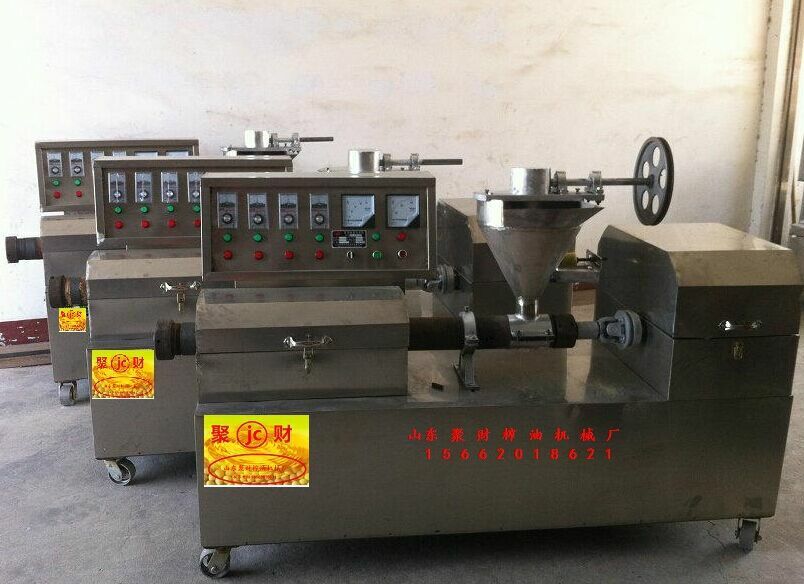 安徽馬鞍山生產(chǎn)人造肉機(jī)、豆皮機(jī)、腐竹機(jī)、蛋白肉機(jī)