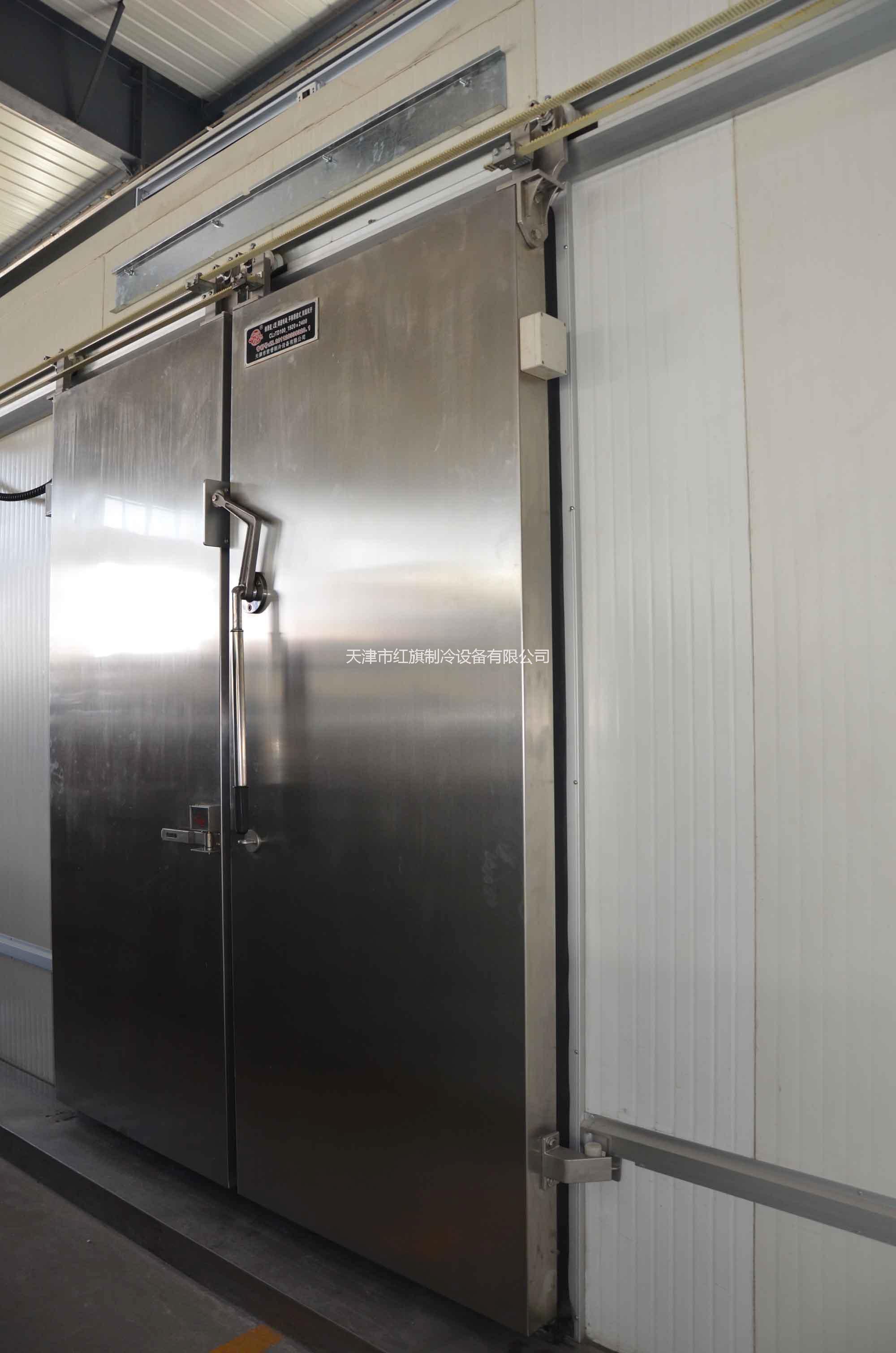 供應手動側滑道聚氨酯冷庫保溫門，土建式冷庫平移門，肉類冷藏冷凍冷庫門