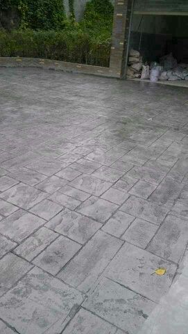 供應(yīng)用于壓花藝術(shù)地坪的成都彩色壓花路面哪家好