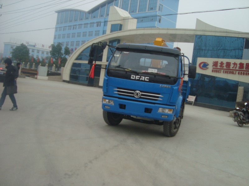 【福建】東風(fēng)多利卡隨車(chē)吊廠(chǎng)家