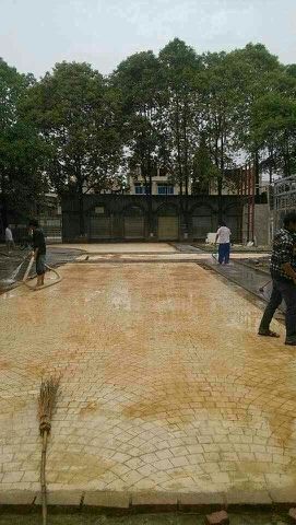 供應(yīng)用于壓花藝術(shù)地坪的成都彩色壓花路面哪家好