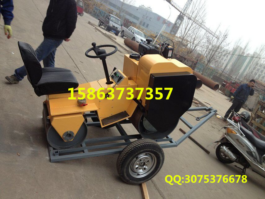 供應(yīng)浩鴻座駕式壓路機(jī) 雙輪振動壓路機(jī)品質(zhì)響當(dāng)當(dāng)