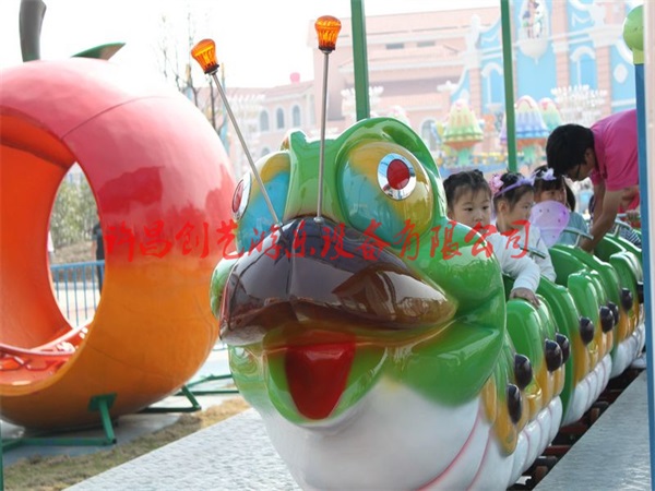 供應(yīng)河南果蟲(chóng)滑車(chē)游樂(lè)設(shè)備-創(chuàng)藝游樂(lè)