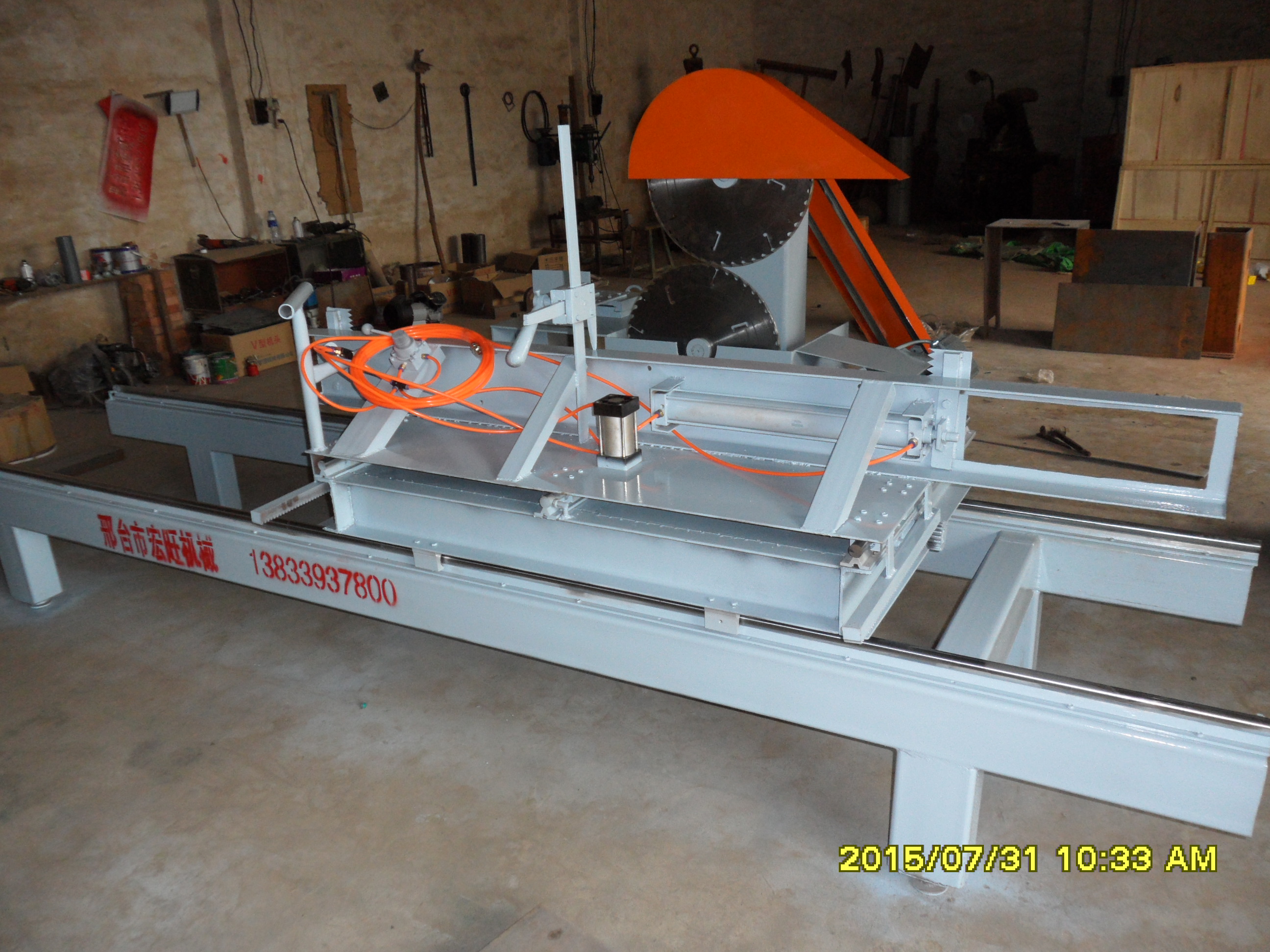 供應(yīng)圓木推臺(tái)鋸供應(yīng)商邢臺(tái)宏旺機(jī)械