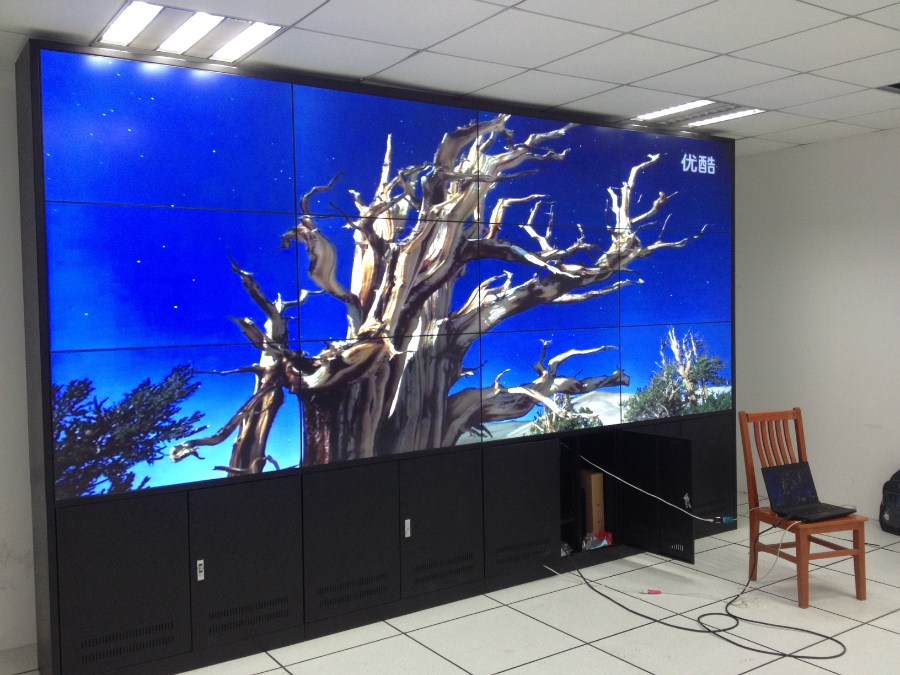 拼接屏哪種尺寸液晶拼接屏更合適 55寸液晶拼接屏
