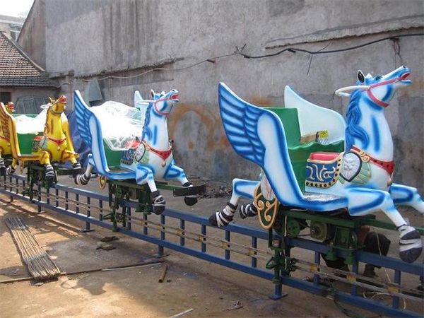 叢林騎士叢林飛馬游樂設備廠家批發(fā)報價