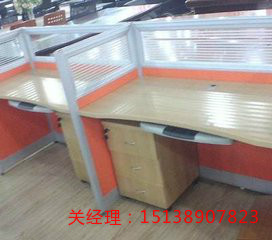 供應濮陽一對一屏風輔導學習桌_濮陽校用培訓桌、廠家銷售價格低，尺寸可定做