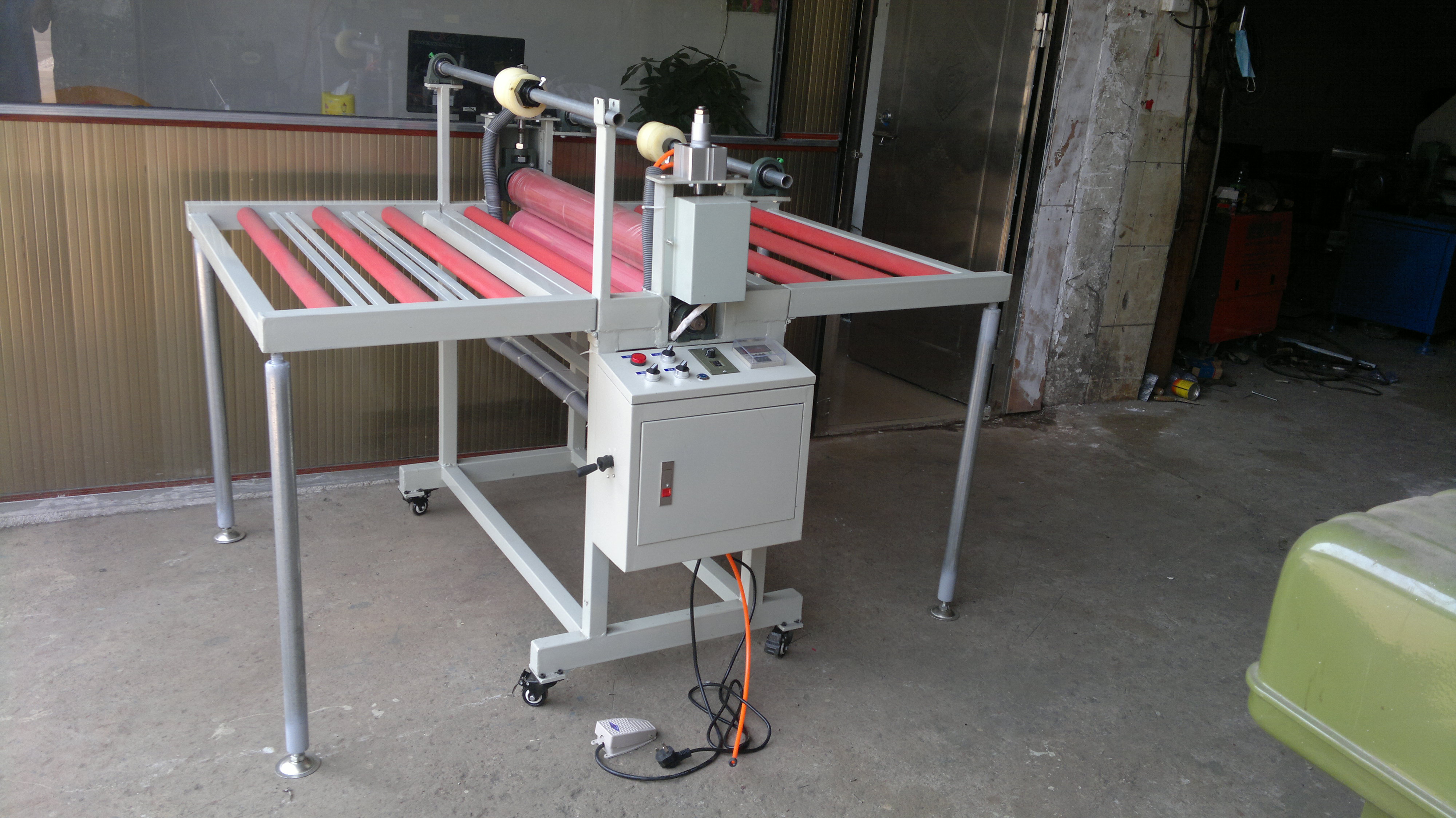 供應(yīng)東莞加熱型復(fù)膜機(jī)供貨商、加熱型復(fù)膜機(jī)供貨商、東莞加熱型復(fù)膜機(jī)價(jià)格