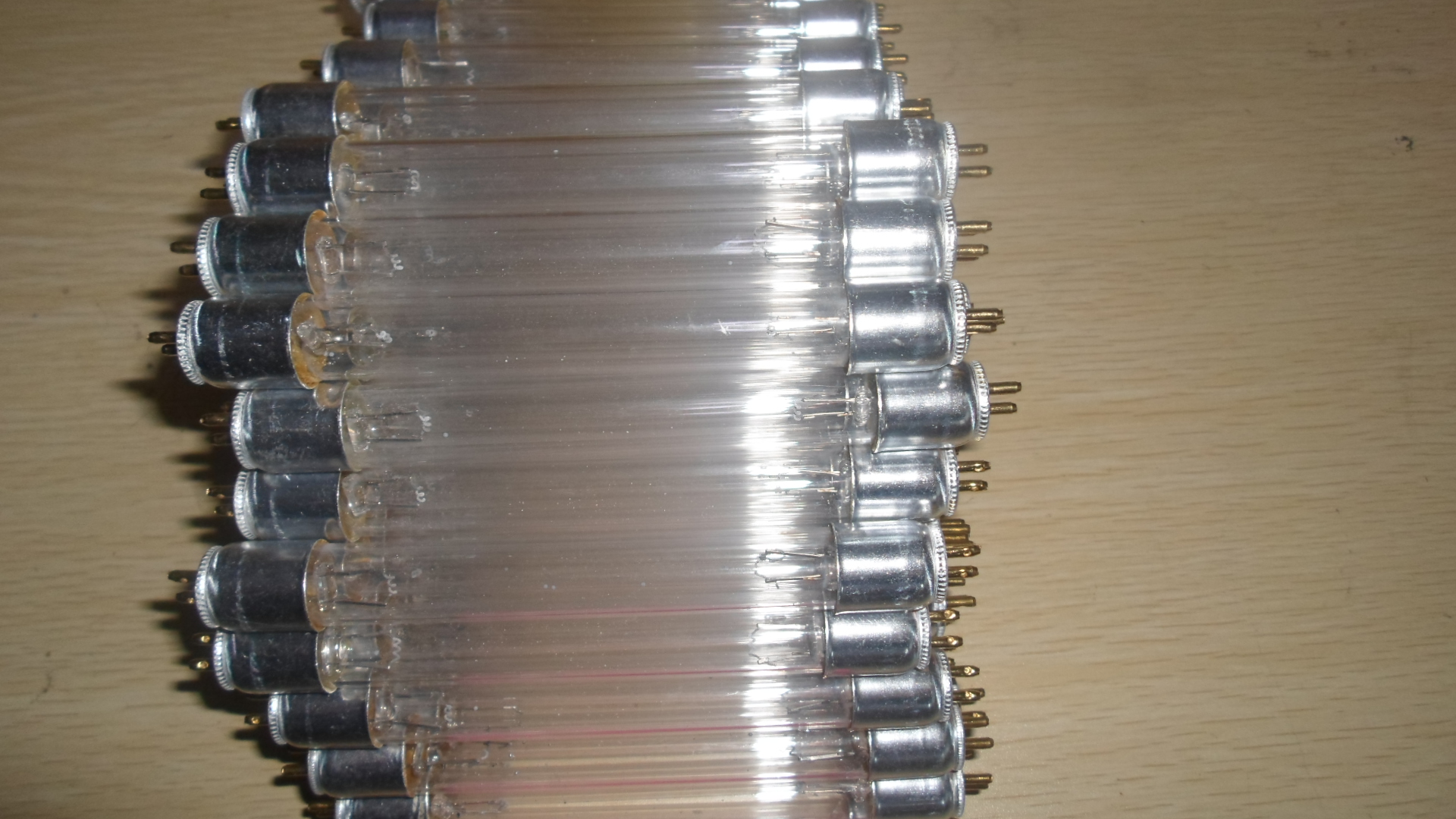 供應(yīng)長(zhǎng)短波燈紫外線燈管安徽省代理    長(zhǎng)短波燈燈管