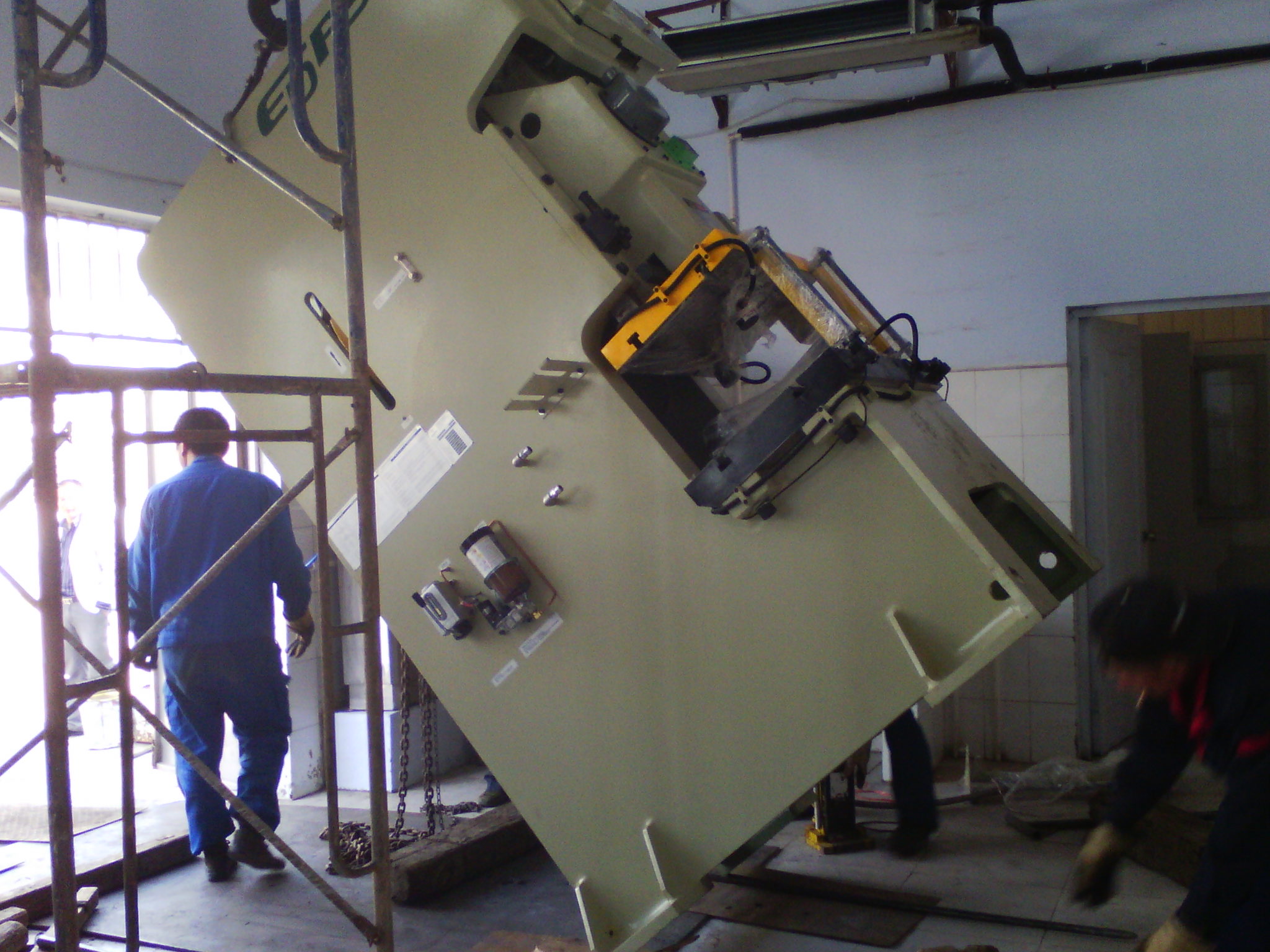 淄博設(shè)備搬遷 4009997822