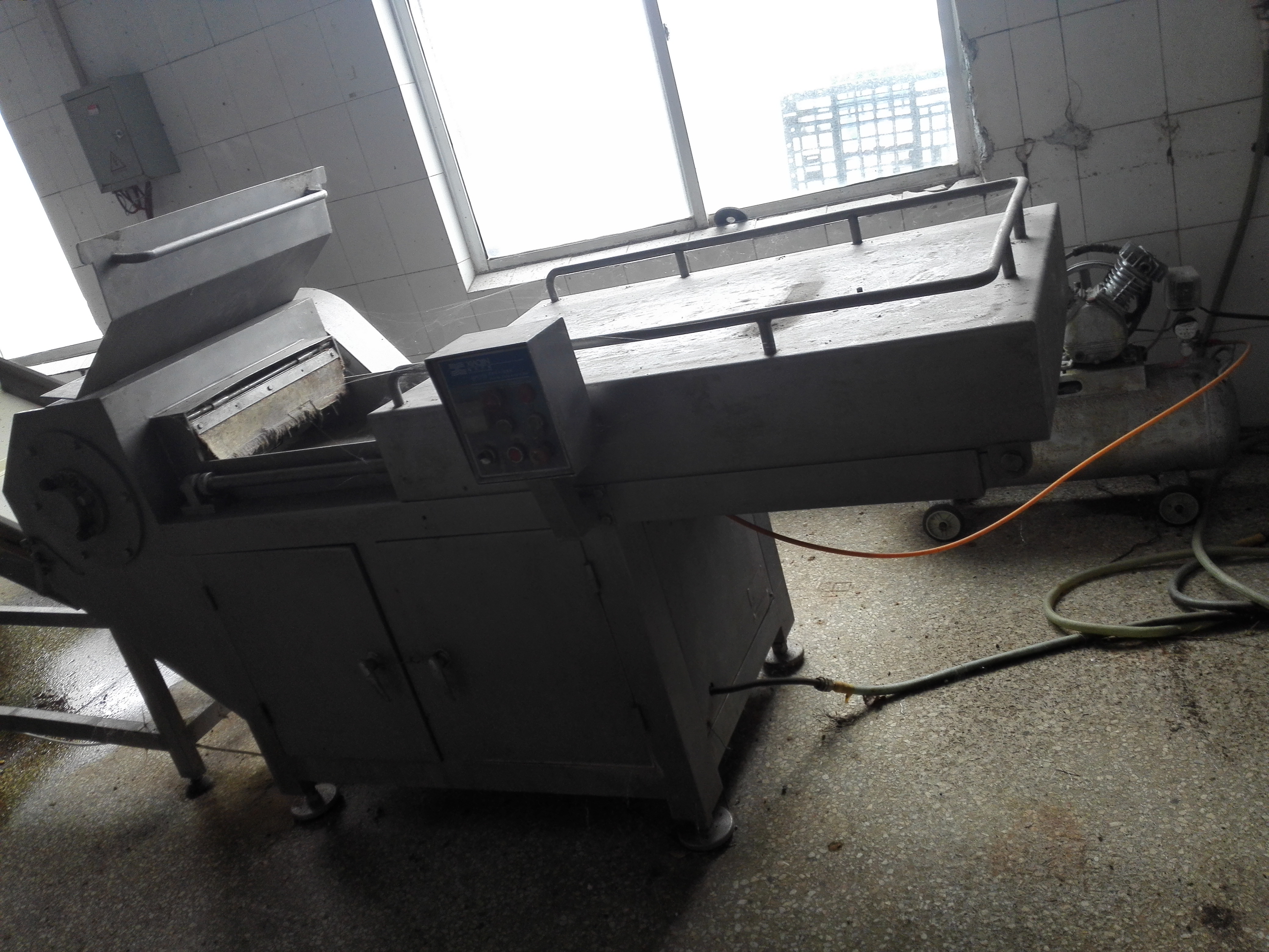 湖南岳陽轉(zhuǎn)讓二手全自動(dòng)斬拌機(jī)廠家批發(fā)價(jià)格