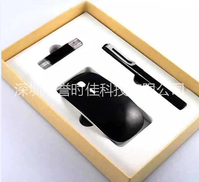 供應用于禮品的土豪金移動電源手機u盤OTG套裝 可定制企業(yè)LOGO