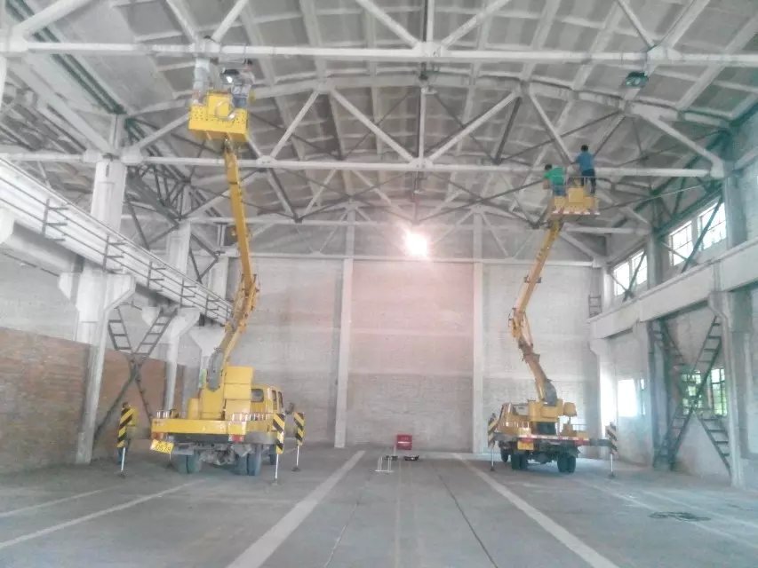 北京高空作業(yè)車(chē)出租高空作業(yè)車(chē)租賃吊籃車(chē)出租升降機(jī)租賃