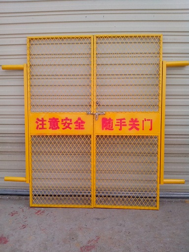 廣西電梯防護門 電梯洞口防護門 井道施工安全門 基坑防護門廠家
