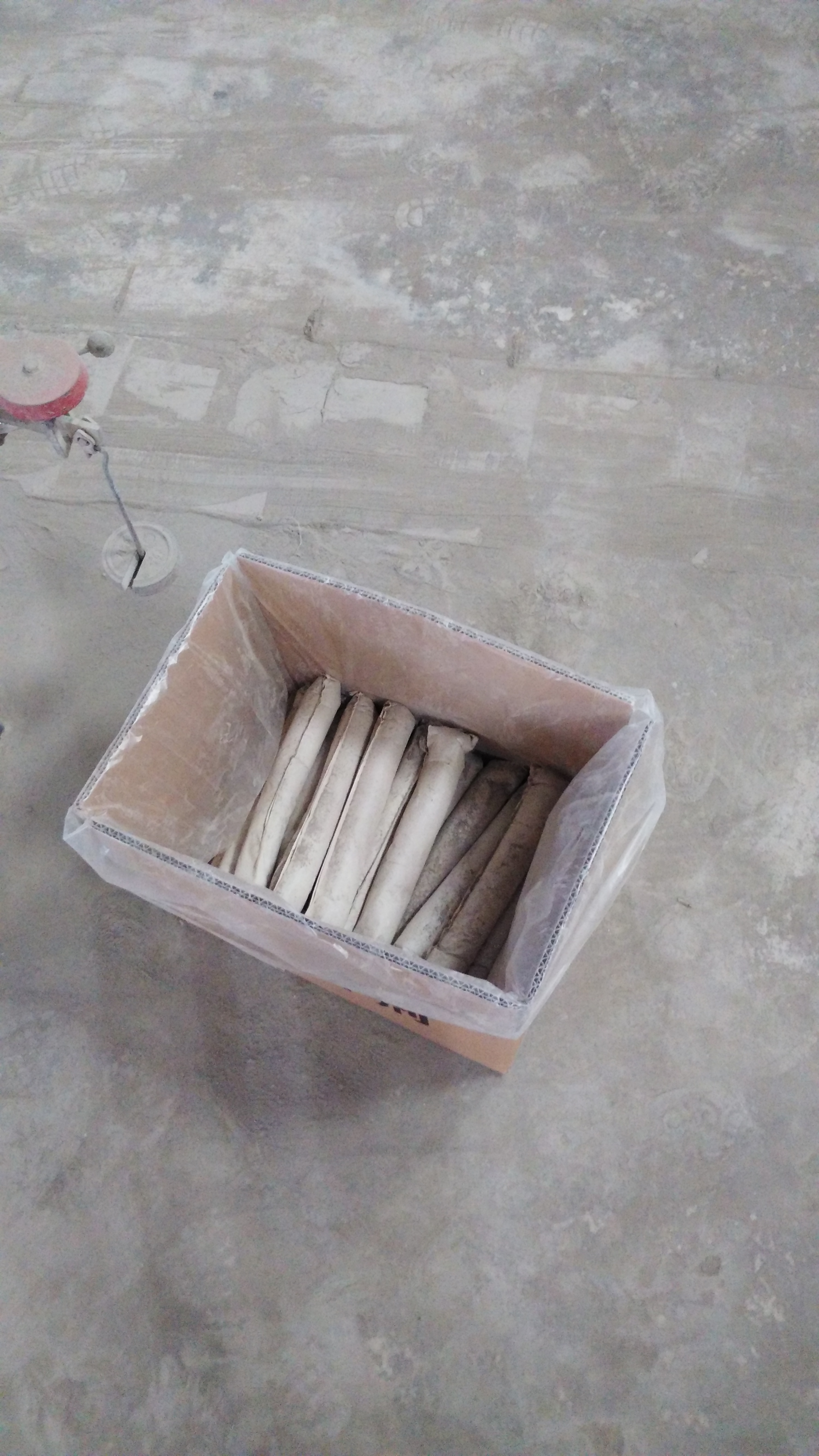 供應(yīng)用于巷道打錨桿的錨固劑生產(chǎn)廠家