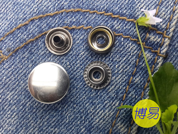 供應(yīng)用于的四合扣大白扣201203