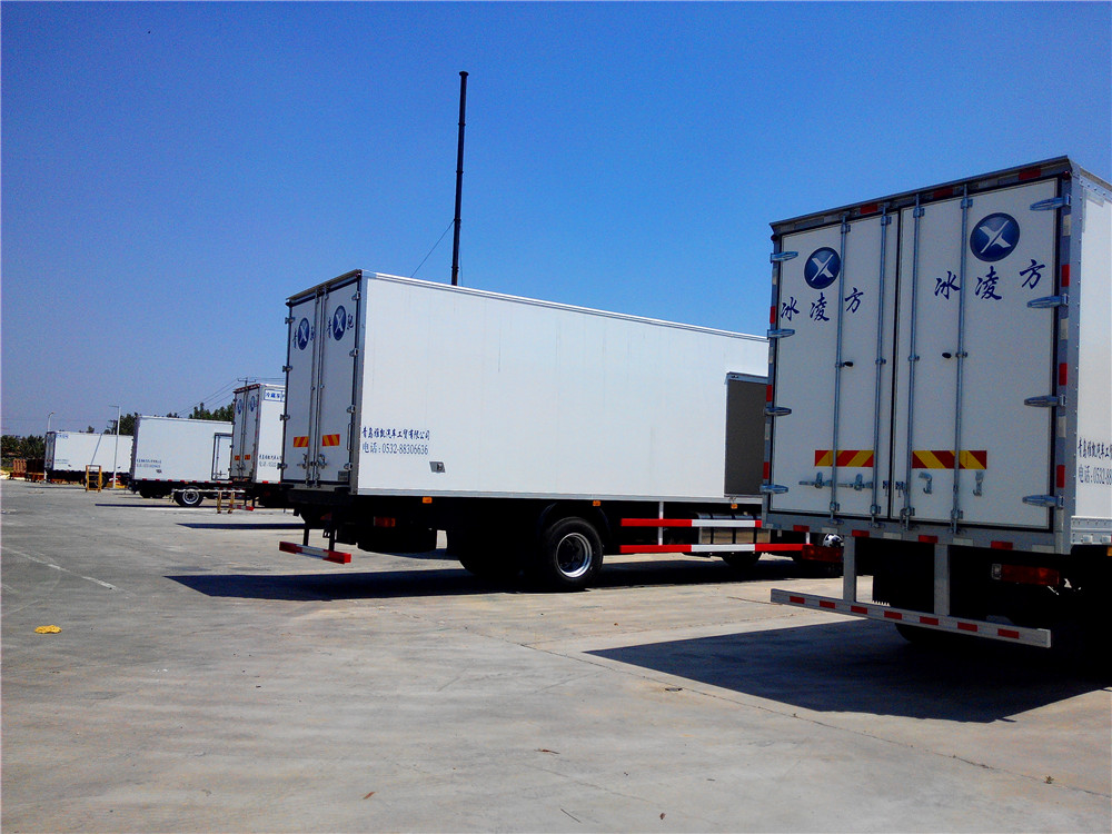 供應(yīng)6.8米東風(fēng)天錦冷藏車(chē)，冷藏車(chē)價(jià)格 6.8米冷藏車(chē)保溫車(chē)價(jià)格 6.8米東風(fēng)冷藏車(chē)