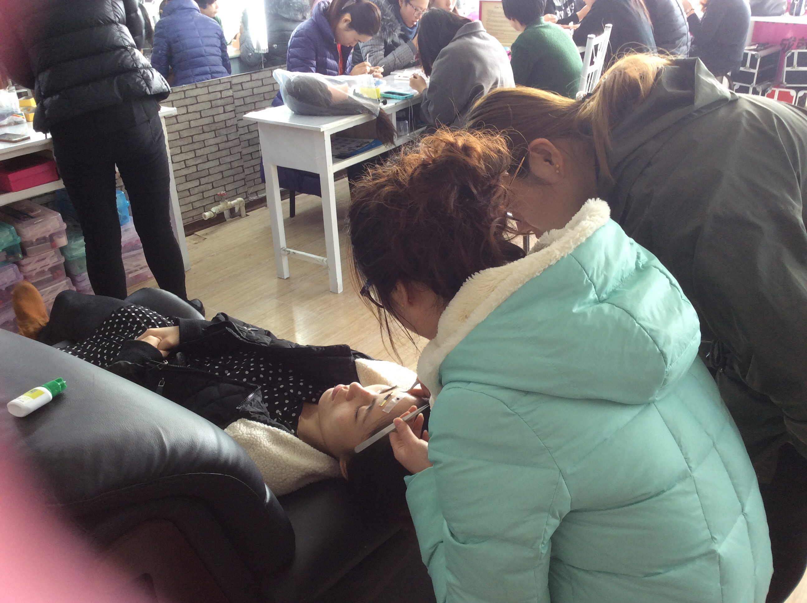 供應(yīng)用于化妝的維納斯化妝培訓(xùn)學(xué)校