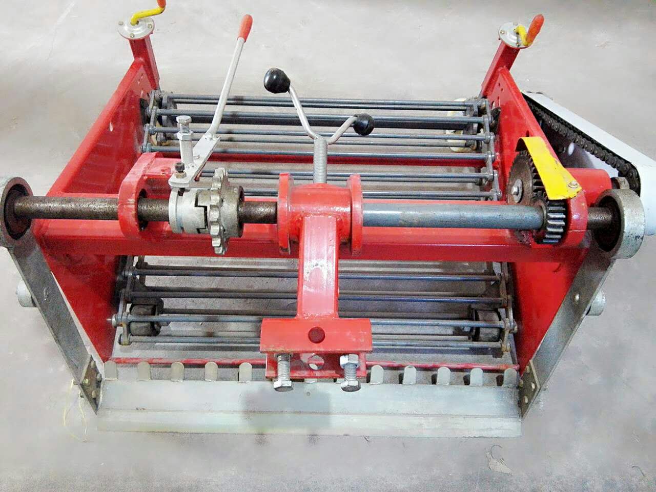 供應(yīng)土豆收獲機(jī)芋頭收獲機(jī)