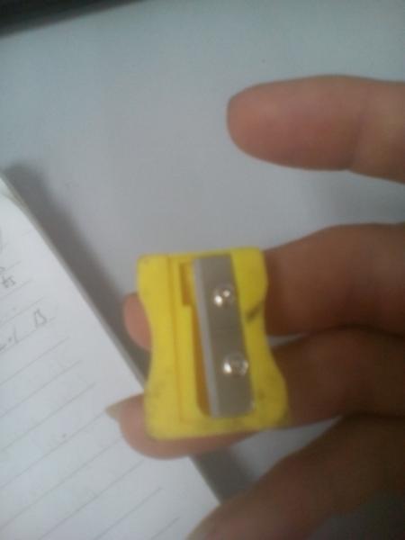 供應(yīng)黃色削筆刀，為您在需要削鉛筆等筆