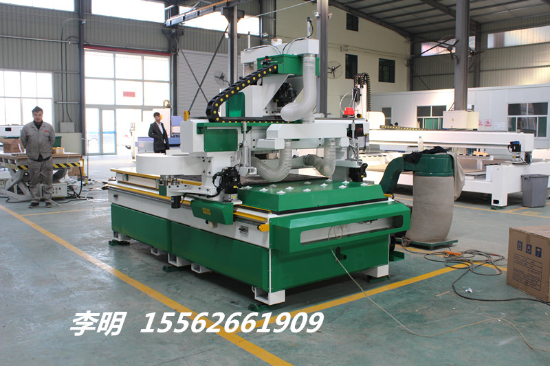 供應(yīng)木工加工中心廠家直銷