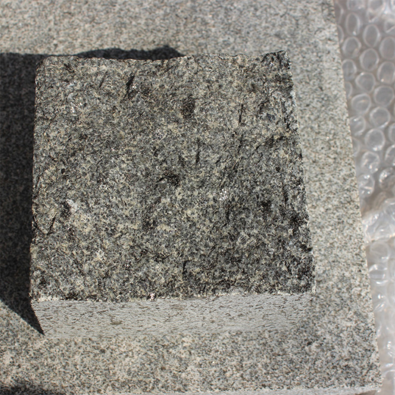 供應(yīng)仿山石廠家直銷 各種仿山石供應(yīng) 仿山石供應(yīng)商 仿山石廠家直銷