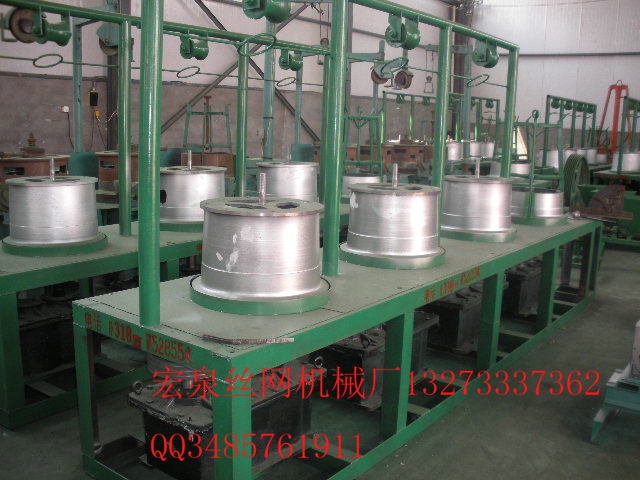 供應(yīng)鋼筋拉絲機(jī)，水箱拉絲機(jī)，河北宏泉