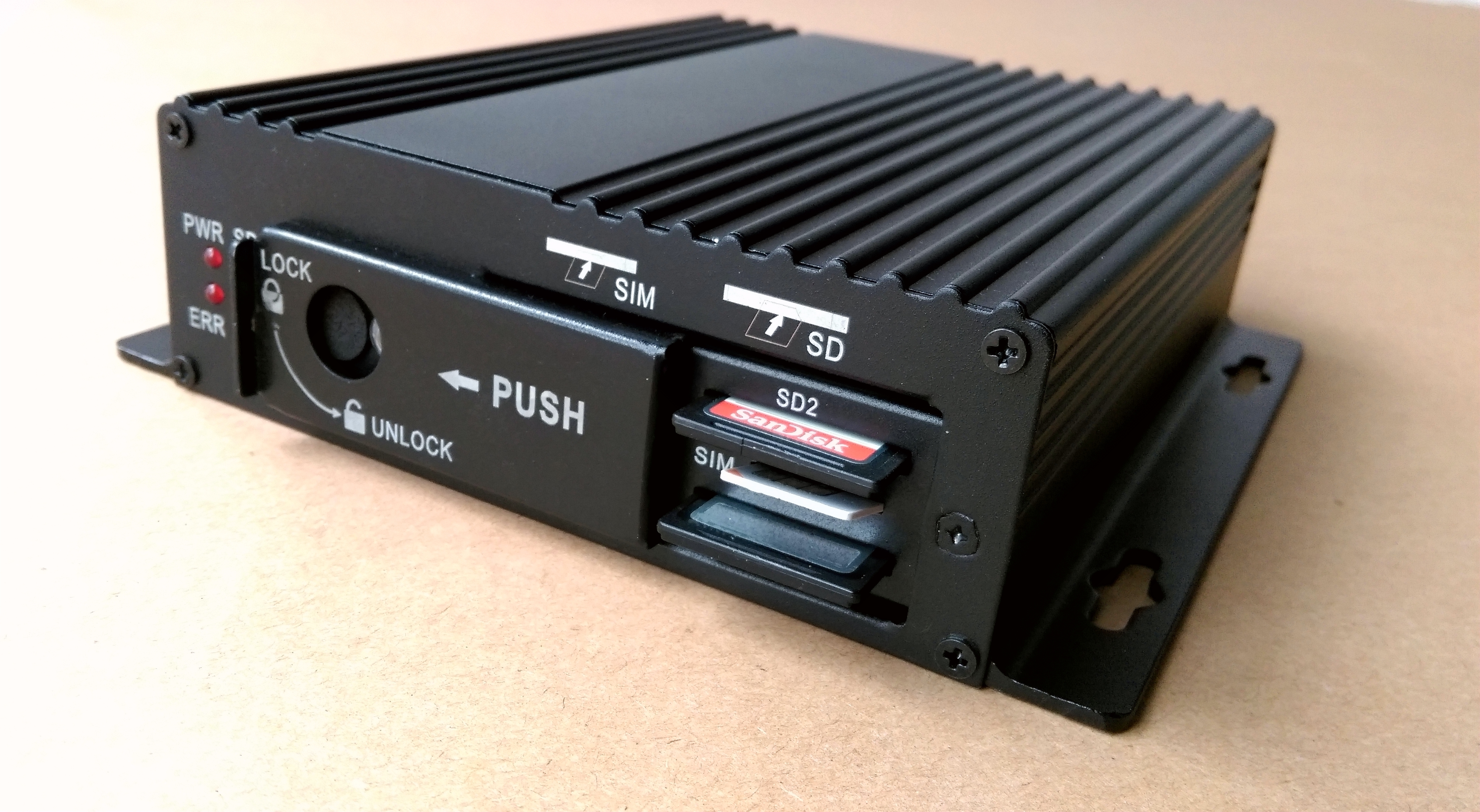 供應(yīng)4G車載SD卡錄像機(jī)