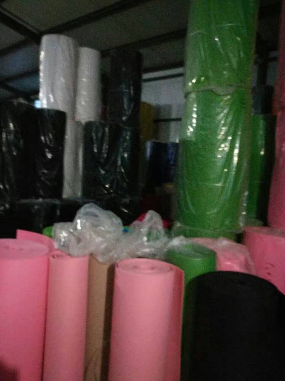 彩色化纖毛氈價(jià)格 化纖毛氈 毛氈價(jià)格 彩色毛氈 定制背膠毛氈布