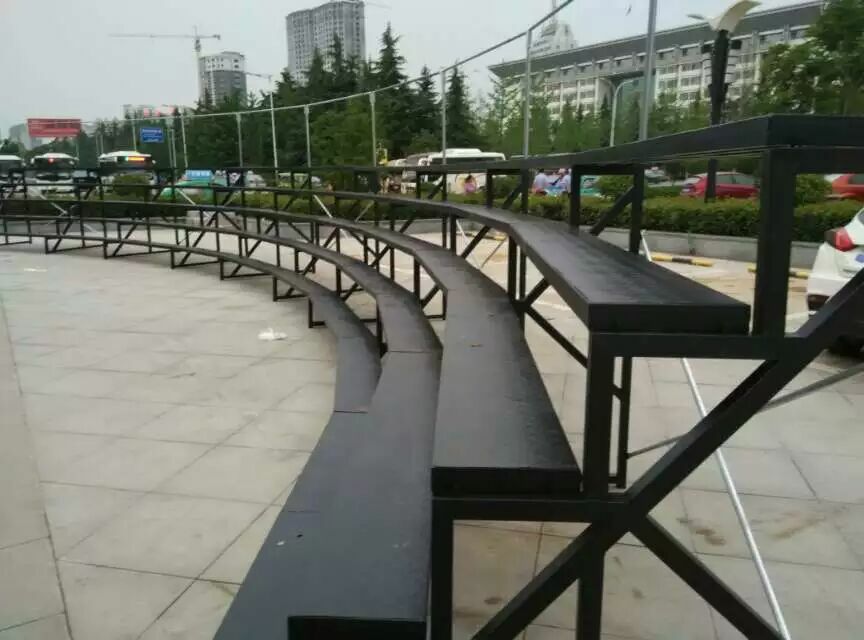 長沙哪里可以拍千人集體照 長沙洗大照片價格？哪里有長沙會議合影站人階梯？