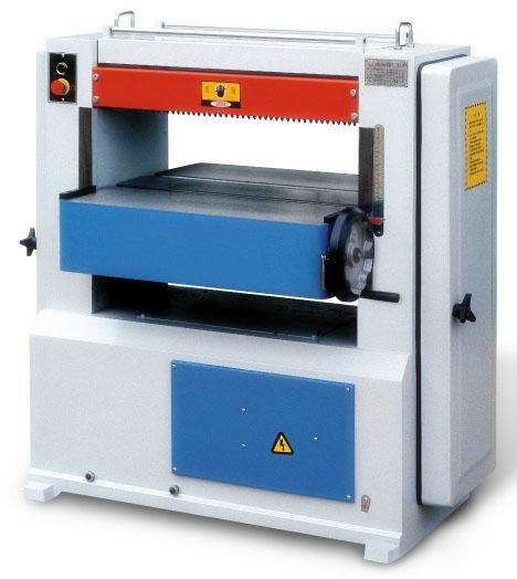 全喂入膠輪稻麥?zhǔn)崭顧C(jī) 小型聯(lián)合收割機(jī) 膠輪收割機(jī)