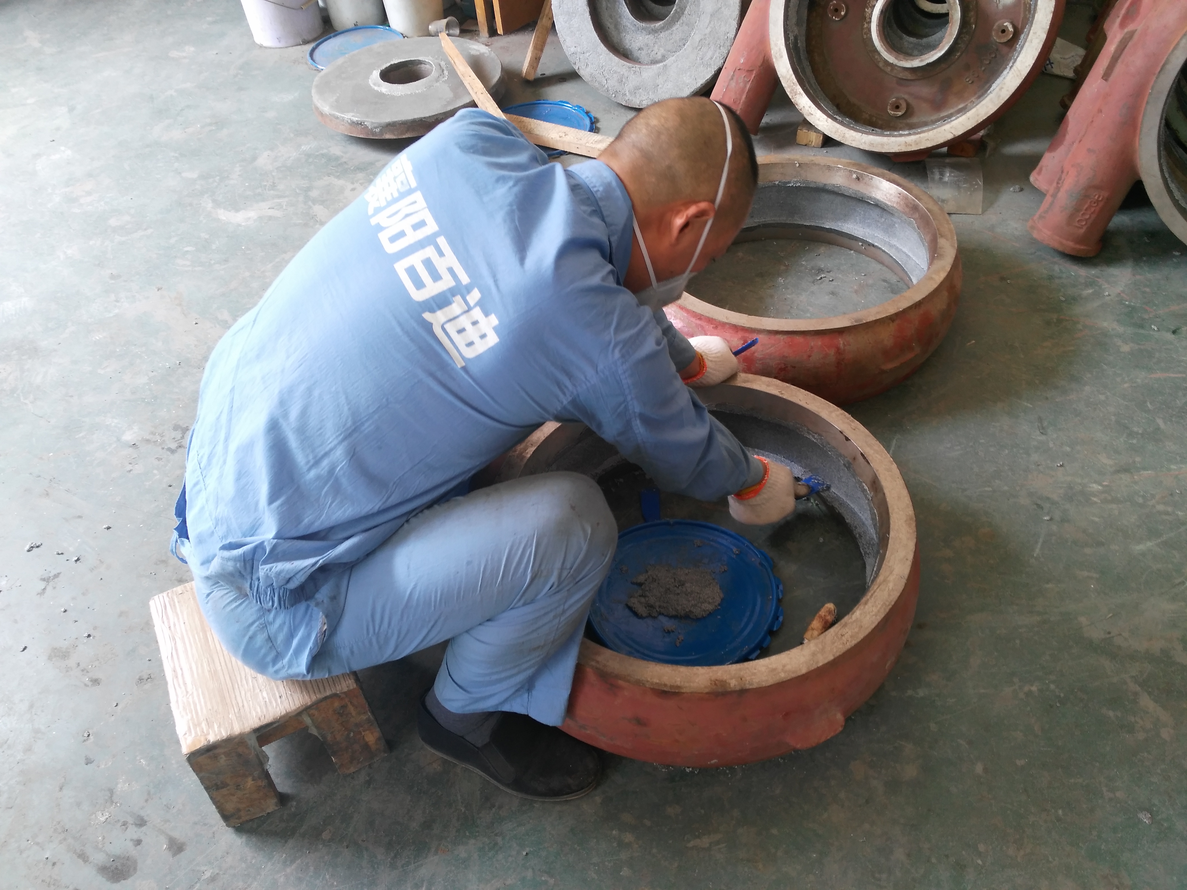 襄陽百盾 BD7045渣漿泵耐磨修復(fù)材料