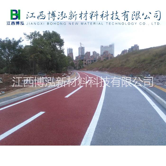 江西博泓專業(yè)供應(yīng)彩色透水混凝土