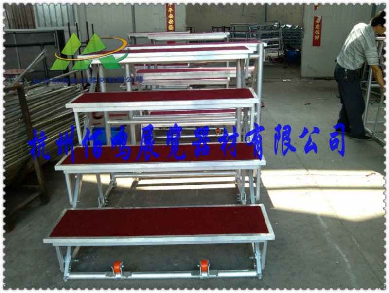 供應(yīng)鋁合金折疊合唱臺 鋁合金合唱臺 移動合唱臺 學校合唱臺 廠家直銷 鋁合金合唱臺 折疊合唱臺