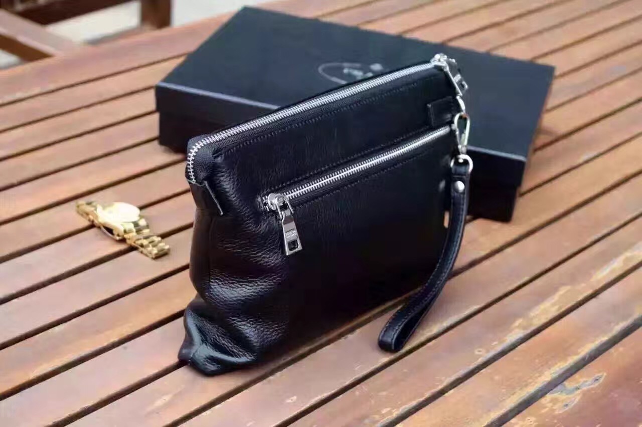 仿原版普拉達(dá)男士錢包手包  微信：bao11088