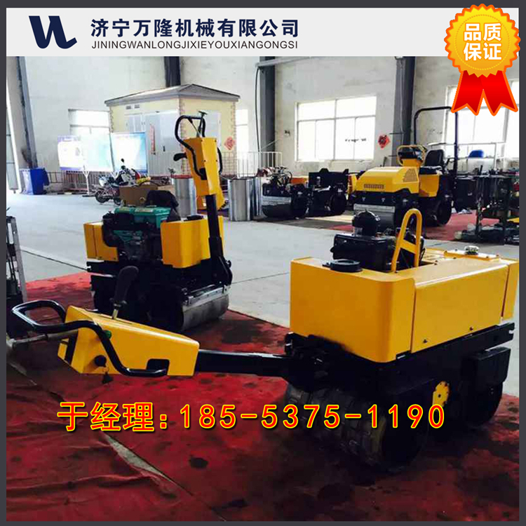 手扶式雙驅(qū)雙震軋道機(jī) 修建瀝青公路壓路機(jī) 震動(dòng)雙鋼輪壓路機(jī)