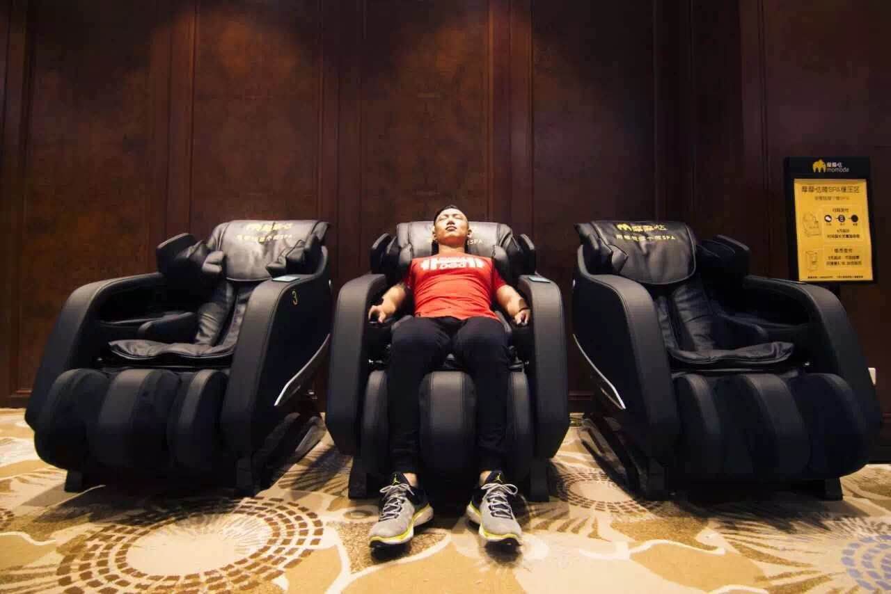 摩摩噠RT5500按摩椅