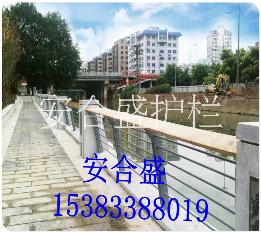 不銹鋼復(fù)合管護(hù)欄廠家定制河道護(hù)欄|景觀護(hù)欄|橋梁護(hù)欄