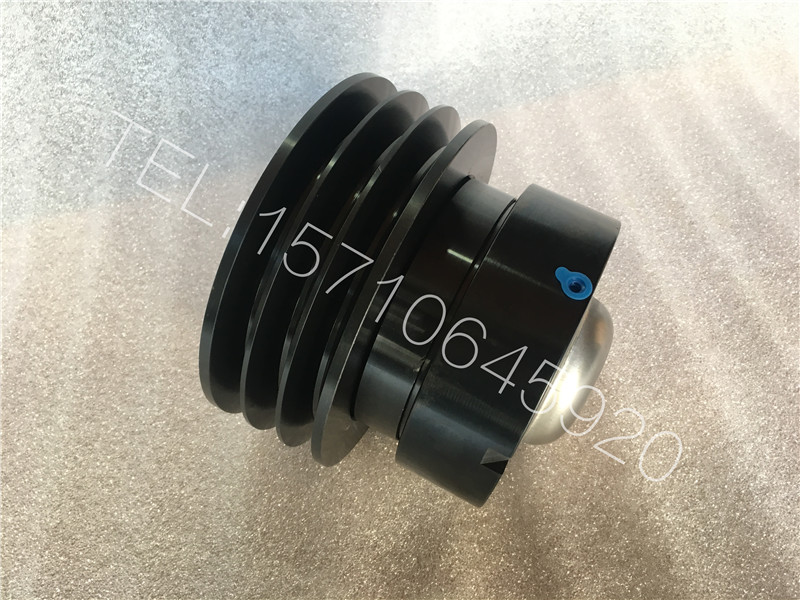 中聯(lián)重科福建龍馬洗掃車副發(fā)動機(jī)水泵離合器