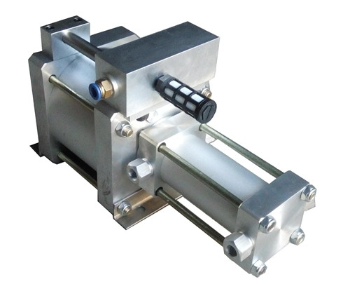 氣氣增壓泵，氣氣增壓泵廠家點(diǎn)擊濟(jì)寧華銳流體設(shè)備有限公司