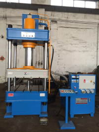 100t四柱油壓機(jī) *配置 100噸四柱油壓機(jī)廠家 100噸四柱油壓機(jī)價(jià)格 滕州萬(wàn)合