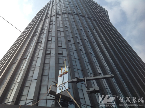 高空幕墻玻璃自爆更換安裝 廣州更換玻璃