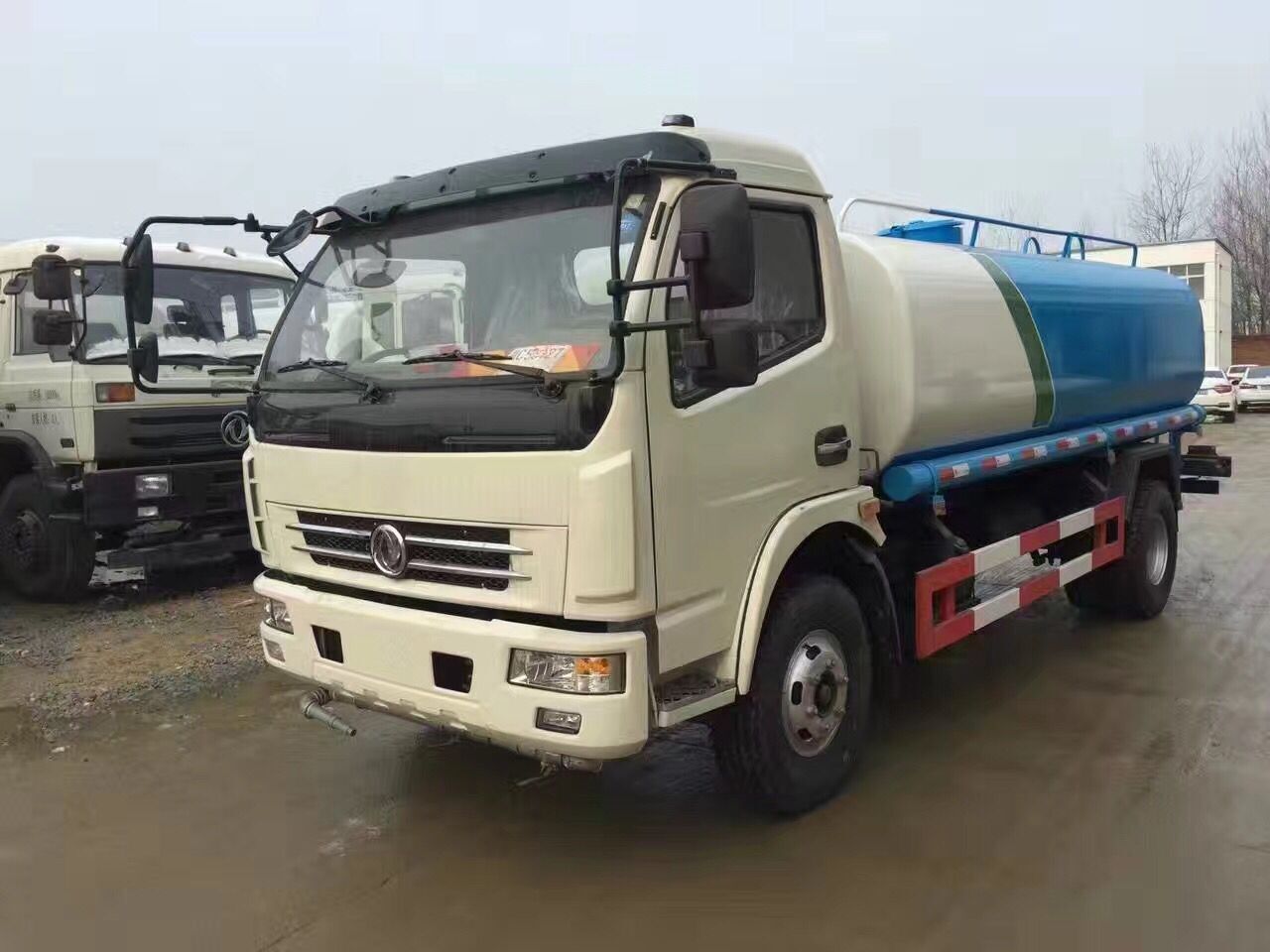 園林綠化車(chē)，灑水車(chē)，噴灑車(chē)