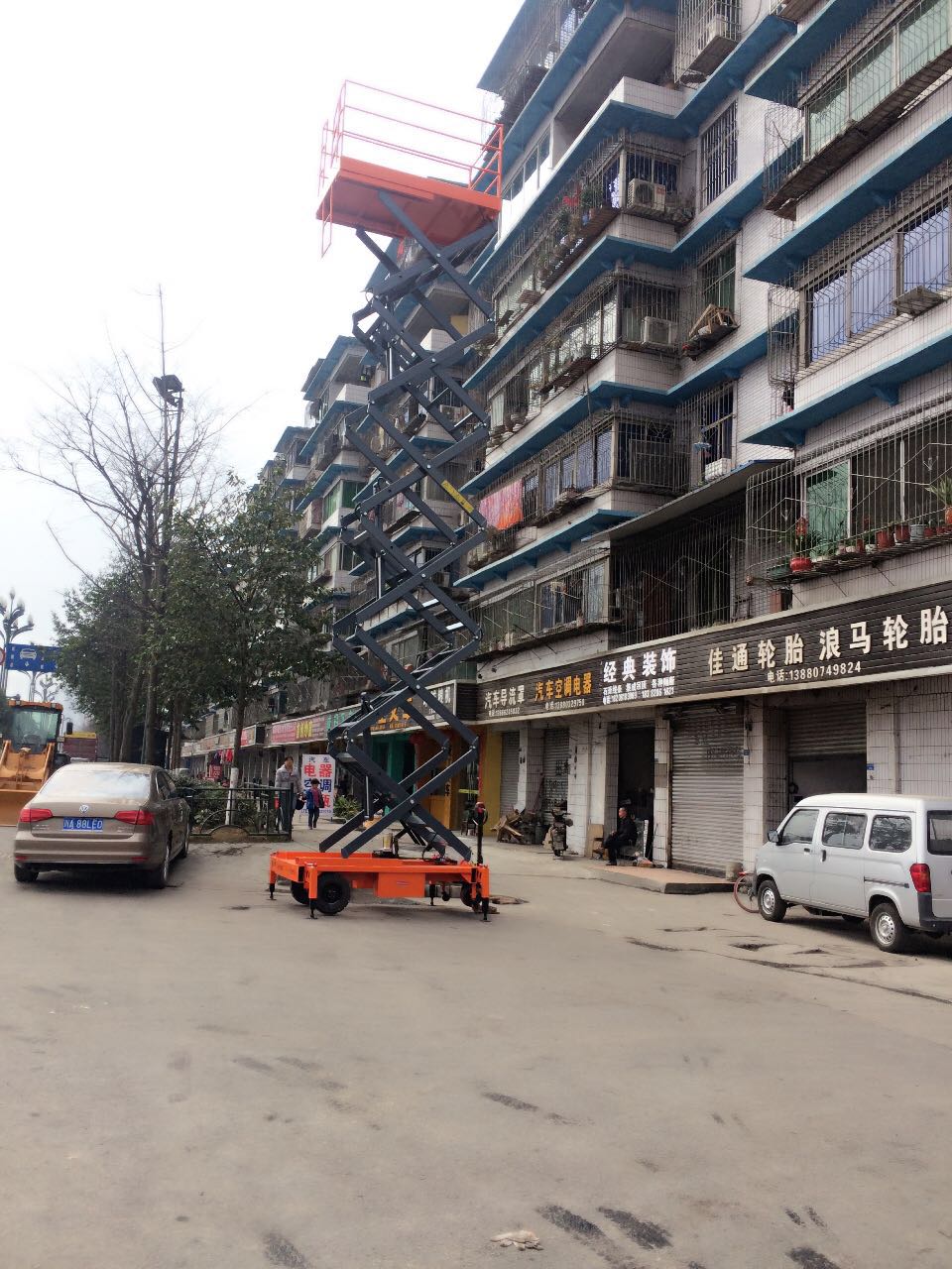成都剪叉升降平臺(tái) 成都移動(dòng)剪叉升降機(jī)價(jià)格