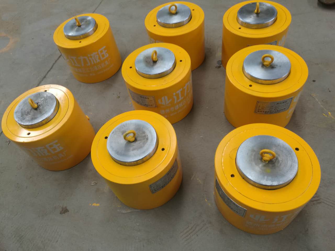 手動液壓千斤頂，液壓千斤頂供應(yīng)商，液壓千斤頂廠家報價