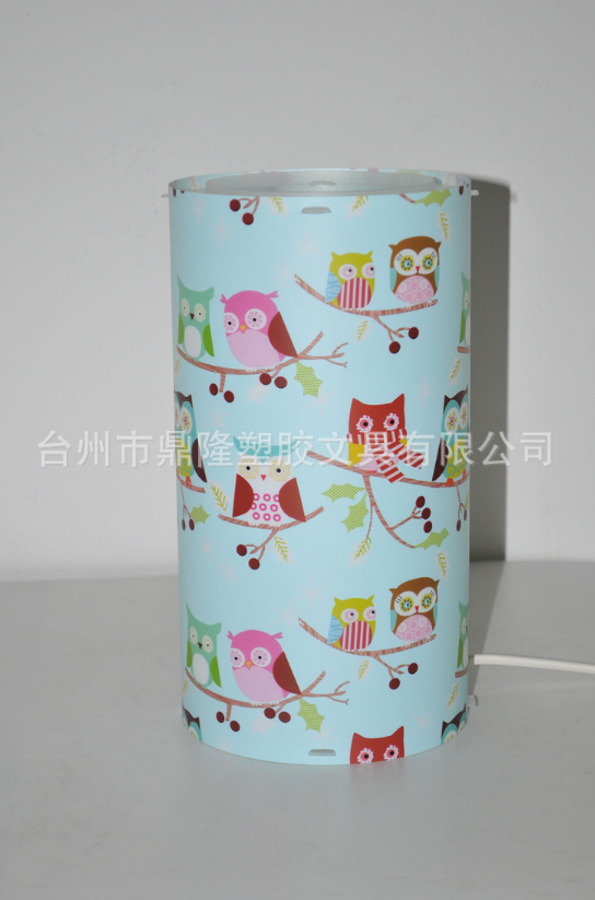實(shí)力廠家直銷定制pp手提袋禮品袋設(shè)計(jì)定制logo防水化妝品袋環(huán)保 家具環(huán)保燈罩