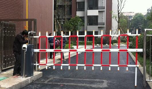 柵欄電動(dòng)道閘廠家批發(fā) 車牌識(shí)別系統(tǒng)廠家批發(fā)柵欄電動(dòng)道閘