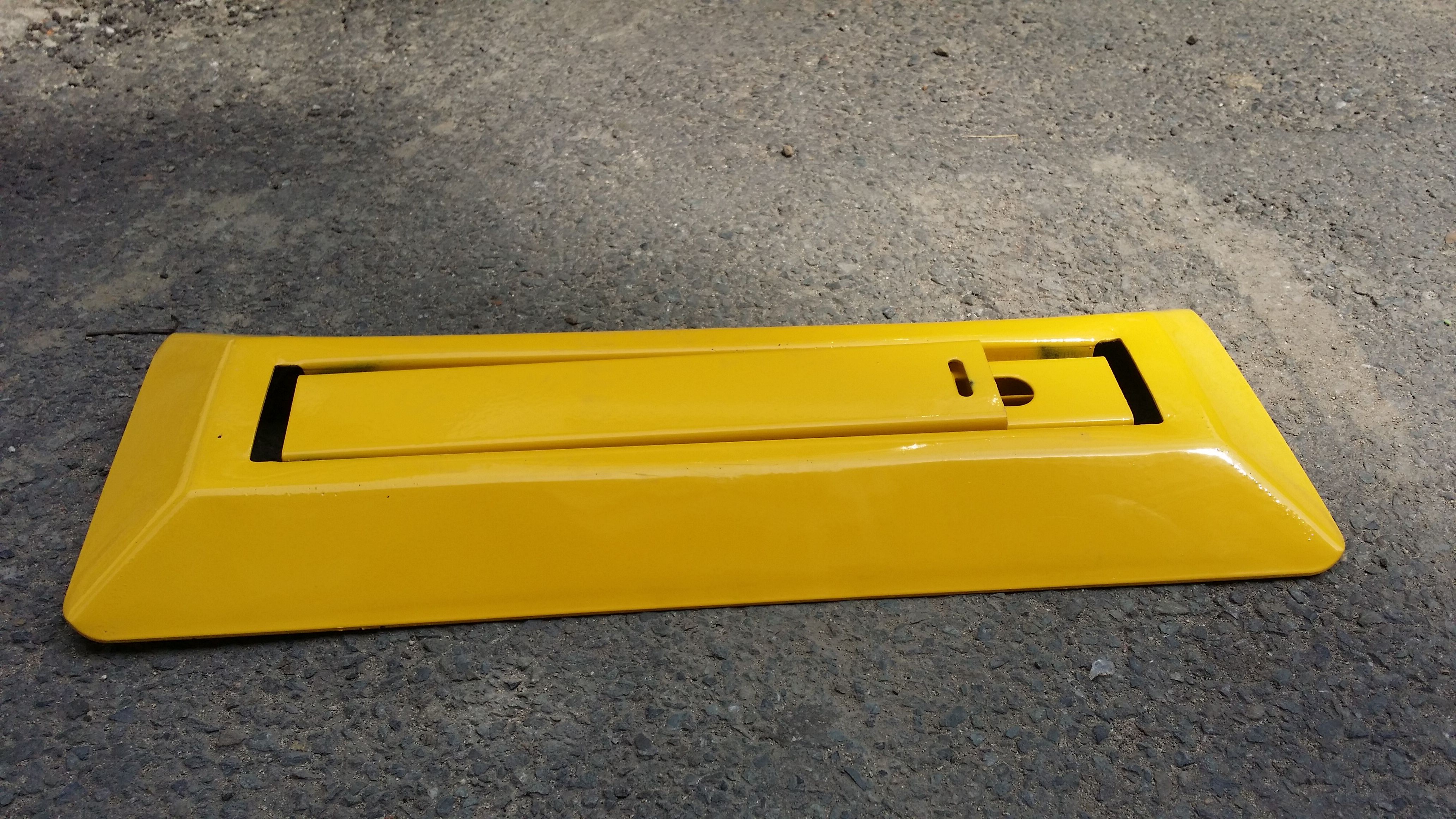 哈爾濱車位鎖 占位地鎖廠家 三角八角立柱防撞彈簧地鎖批發(fā) 車位地鎖 三角車位地鎖 三角車位鎖